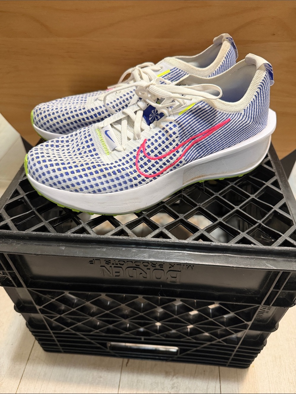 Nike Interact Run Women’s Size 9.5 Running Shoes